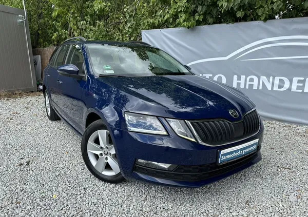 samochody osobowe Skoda Octavia cena 29999 przebieg: 339000, rok produkcji 2017 z Kock